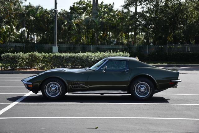 Chevrolet-Corvette-1970-Green-Green-89415-9