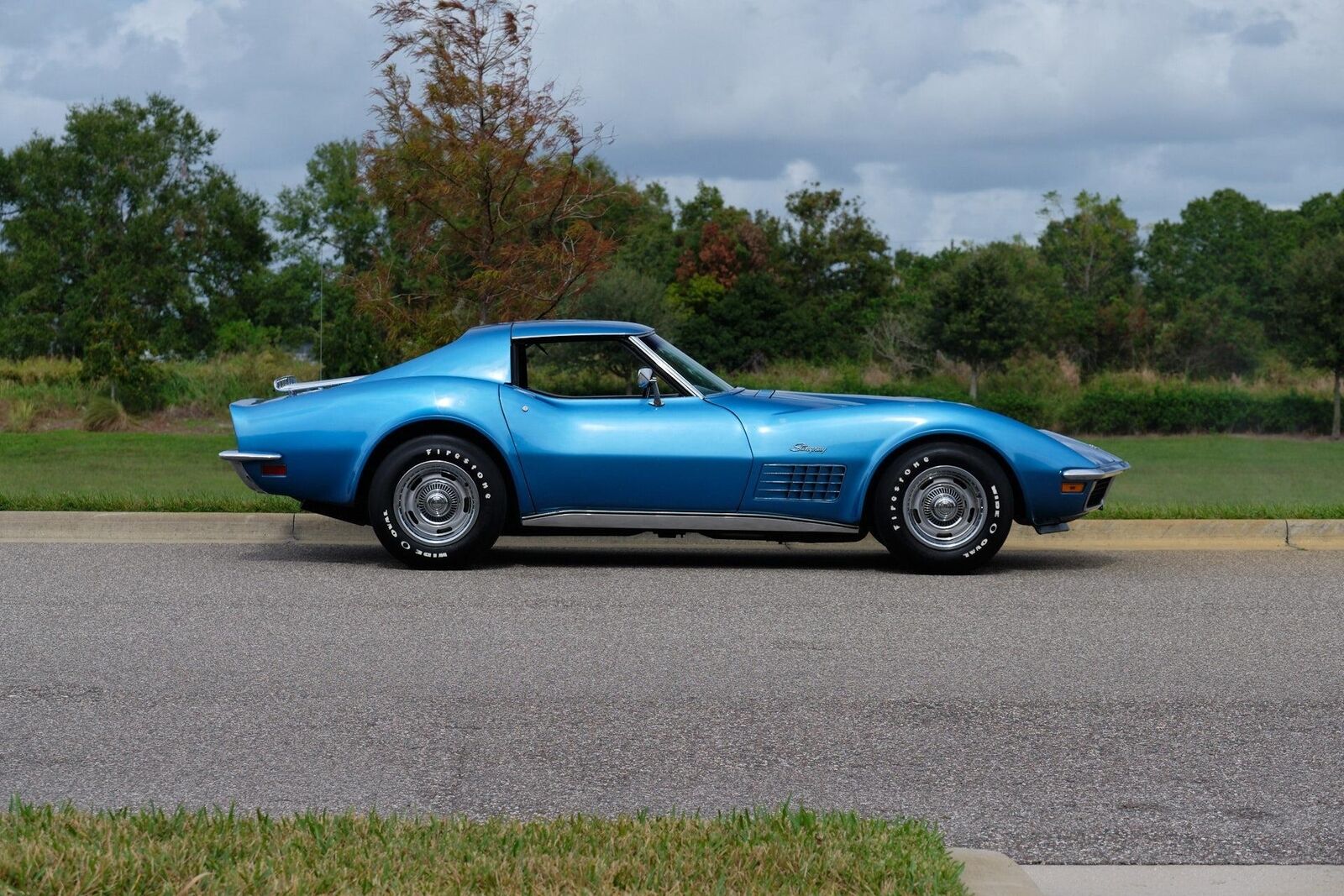 Chevrolet-Corvette-1971-6