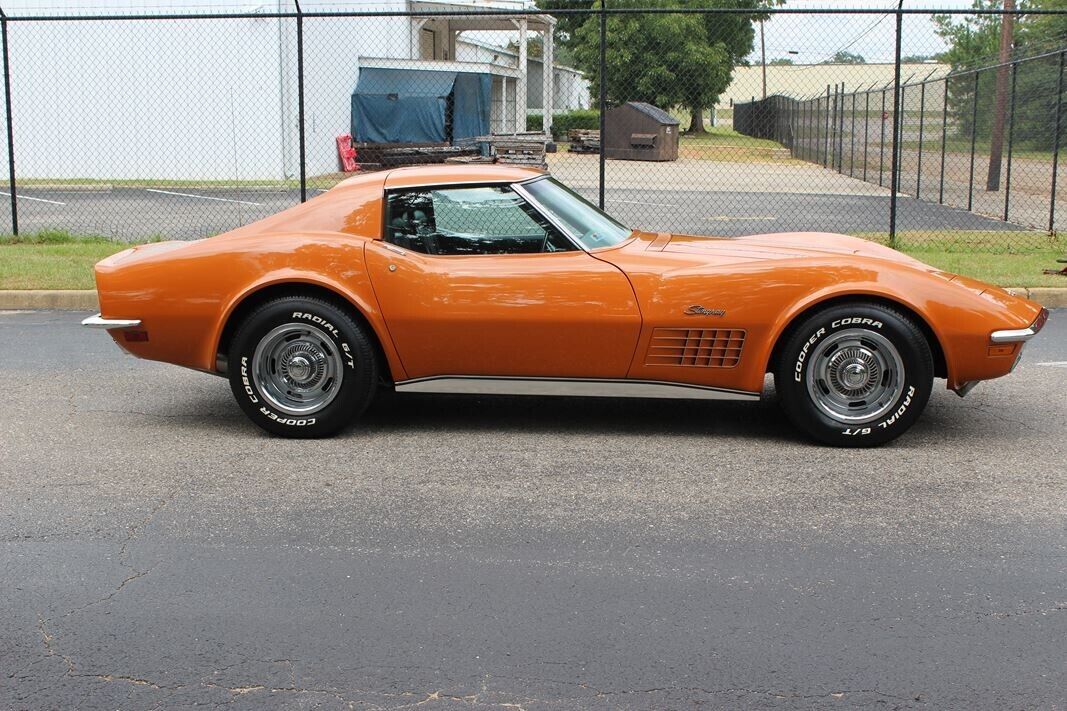 Chevrolet-Corvette-1972-9