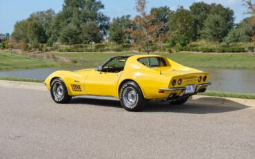 Chevrolet-Corvette-1972-Yellow-Tan-9825-3