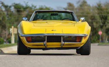 Chevrolet-Corvette-1972-Yellow-Tan-9825-9