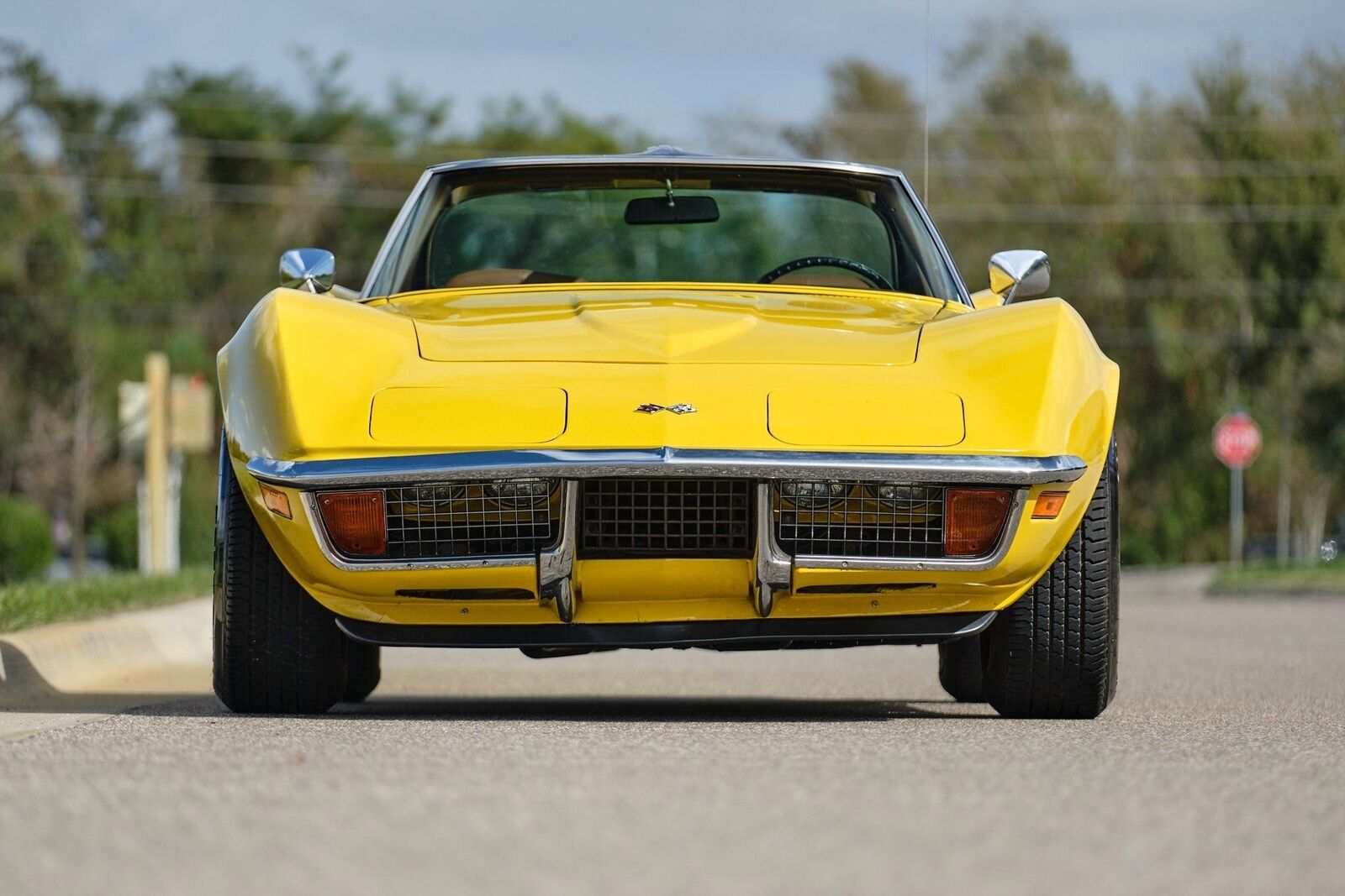 Chevrolet-Corvette-1972-Yellow-Tan-9825-9