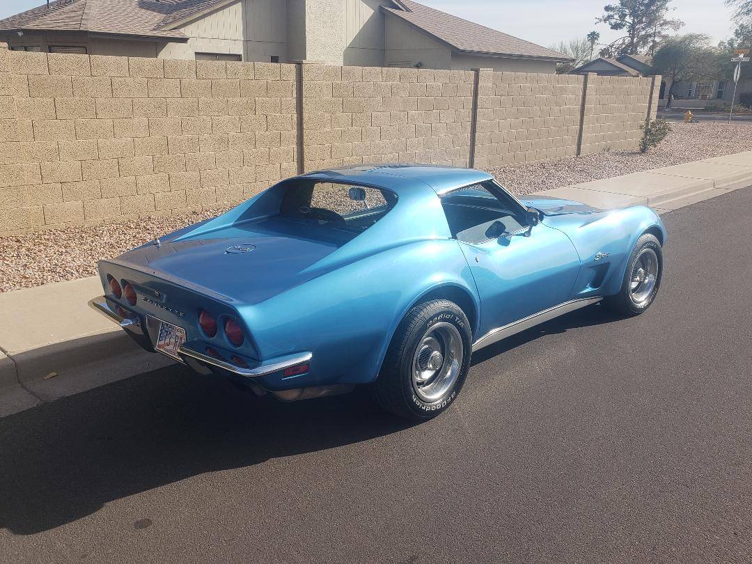 Chevrolet-Corvette-1973-172199-3