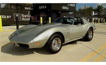 Chevrolet-Corvette-1973-5