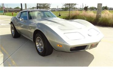 Chevrolet-Corvette-1973-6