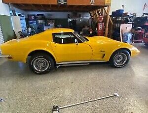 Chevrolet-Corvette-1973-Yellow-75156-1