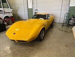 Chevrolet-Corvette-1973-Yellow-75156-5