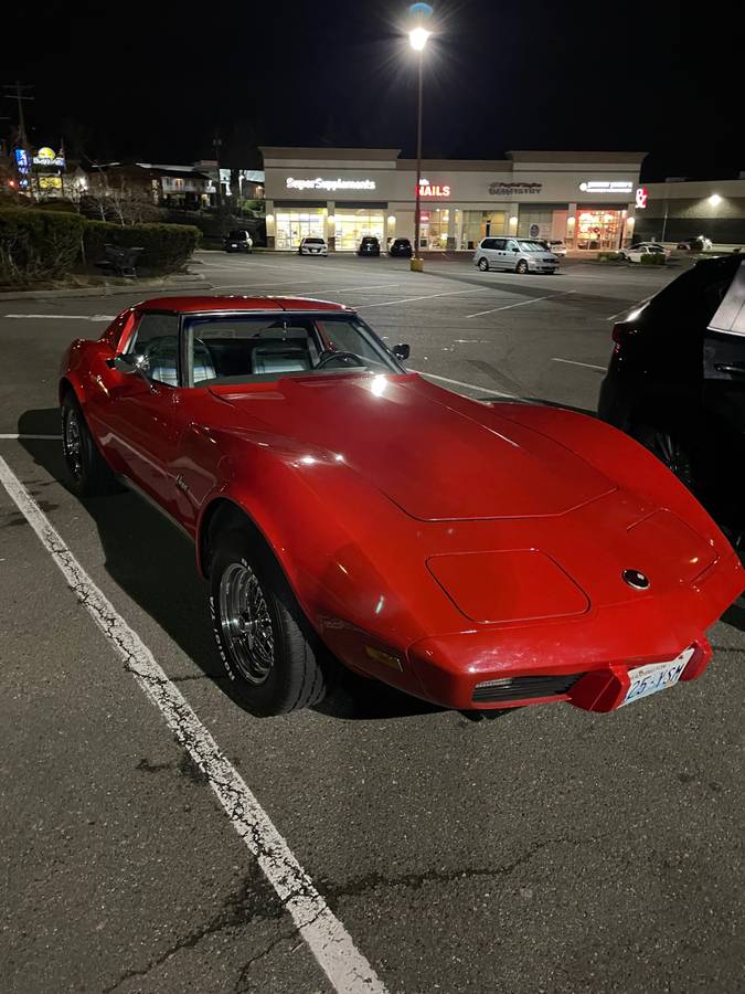 Chevrolet-Corvette-1975-16