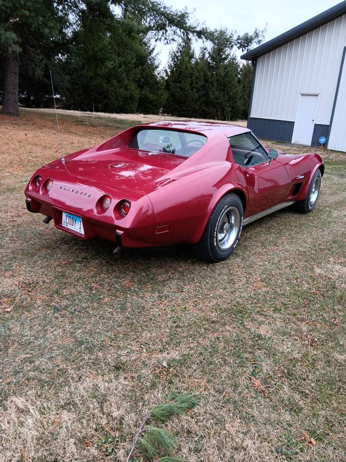 Chevrolet-Corvette-1975-red-111044-1