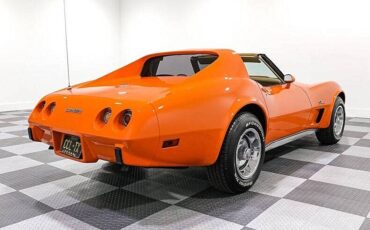 Chevrolet-Corvette-1976-orange-1624-7