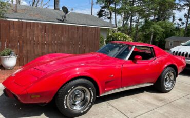 Chevrolet-Corvette-1977