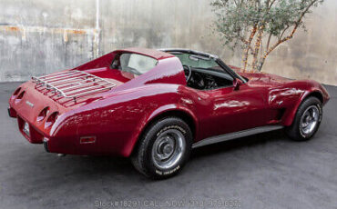 Chevrolet-Corvette-1977-5