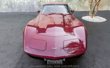 Chevrolet-Corvette-1977-9