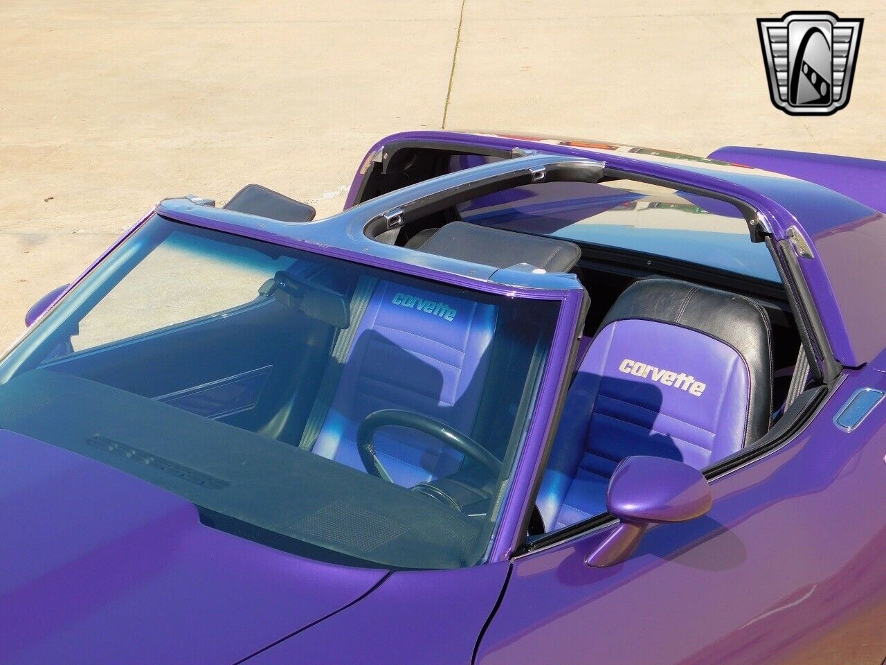 Chevrolet-Corvette-1977-Purple-Black-1260-11