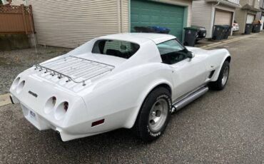 Chevrolet-Corvette-1977-white-157715-1