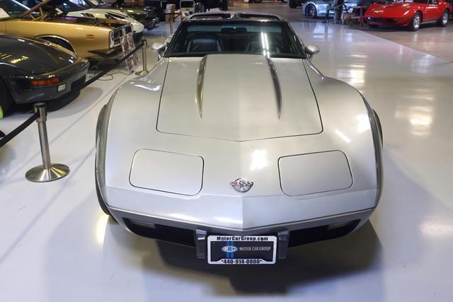 Chevrolet-Corvette-1978-7