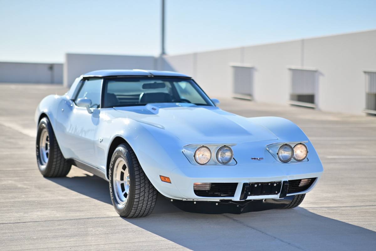 Chevrolet-Corvette-1979-blue-93068-2