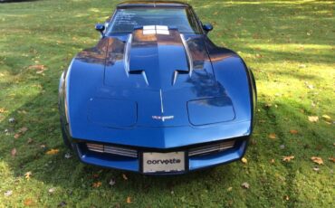 Chevrolet-Corvette-1980