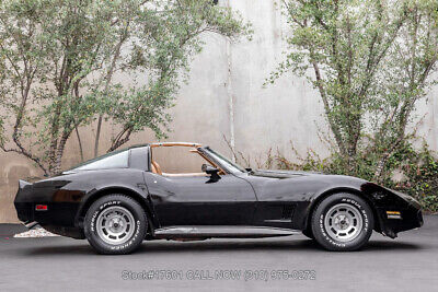 Chevrolet-Corvette-1981-Black-Other-Color-0-3