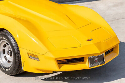 Chevrolet-Corvette-1982-Yellow-Other-Color-0-3