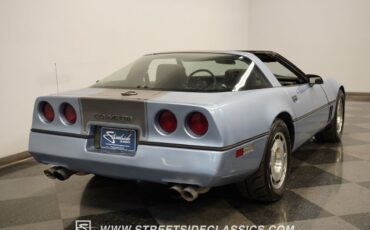 Chevrolet-Corvette-1984-Blue-Black-161939-11