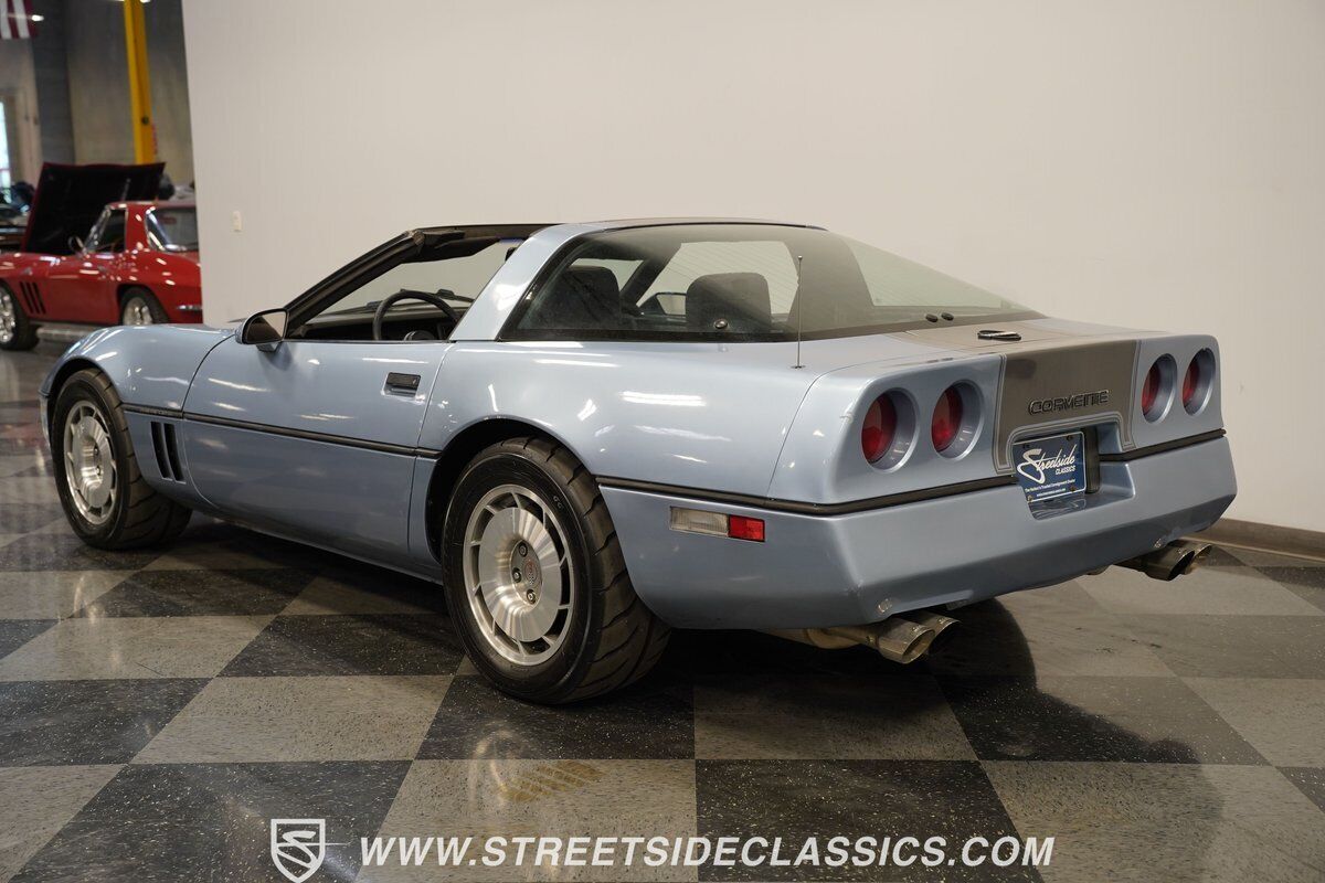 Chevrolet-Corvette-1984-Blue-Black-161939-7