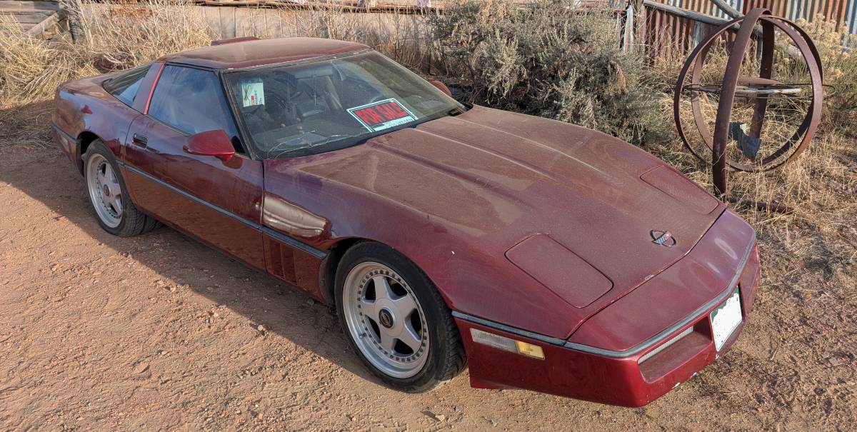 Chevrolet-Corvette-1986-243010-1