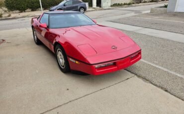 Chevrolet-Corvette-1986-red-49890