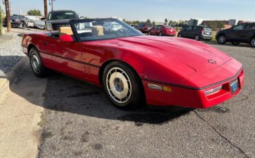 Chevrolet-Corvette-1987-17