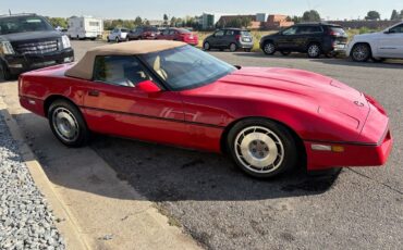 Chevrolet-Corvette-1987-32