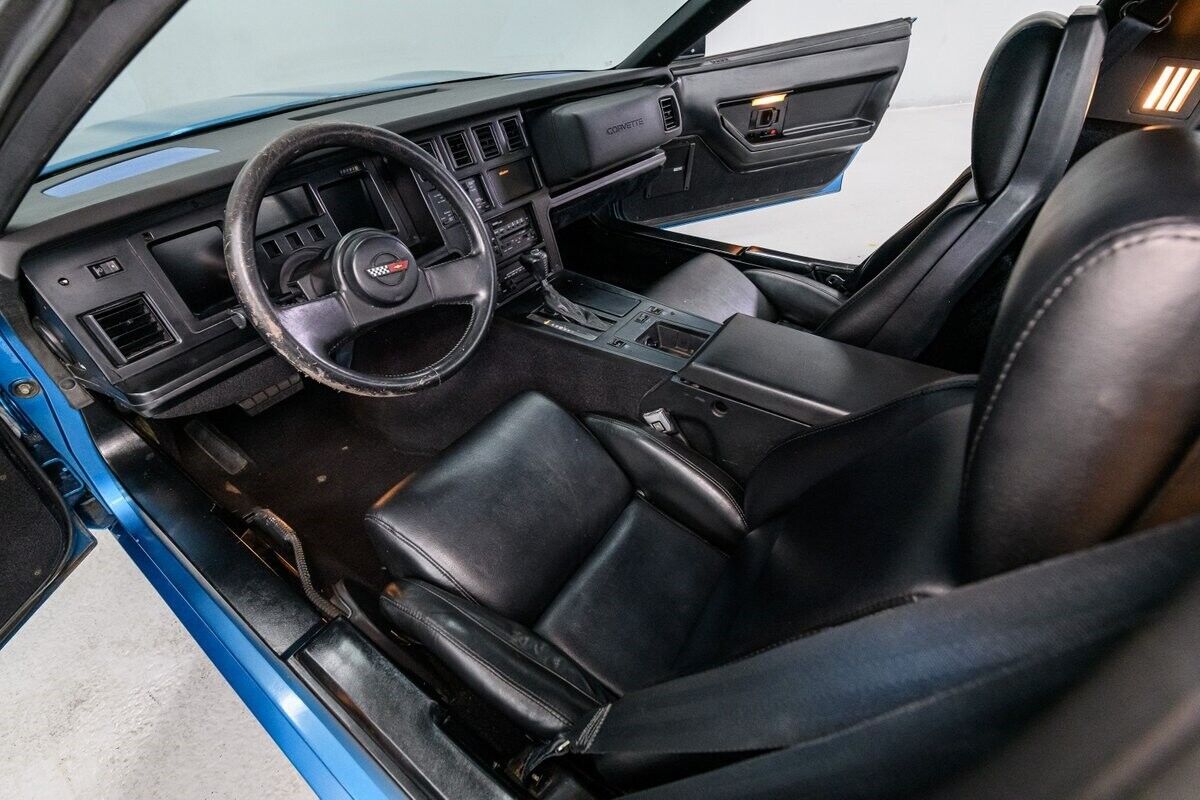 Chevrolet-Corvette-1987-Blue-Black-113013-11