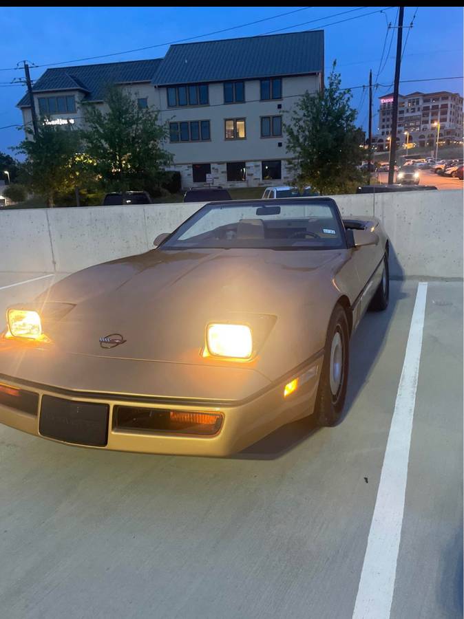 Chevrolet-Corvette-1987