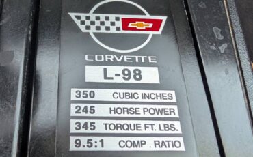 Chevrolet-Corvette-1988-10