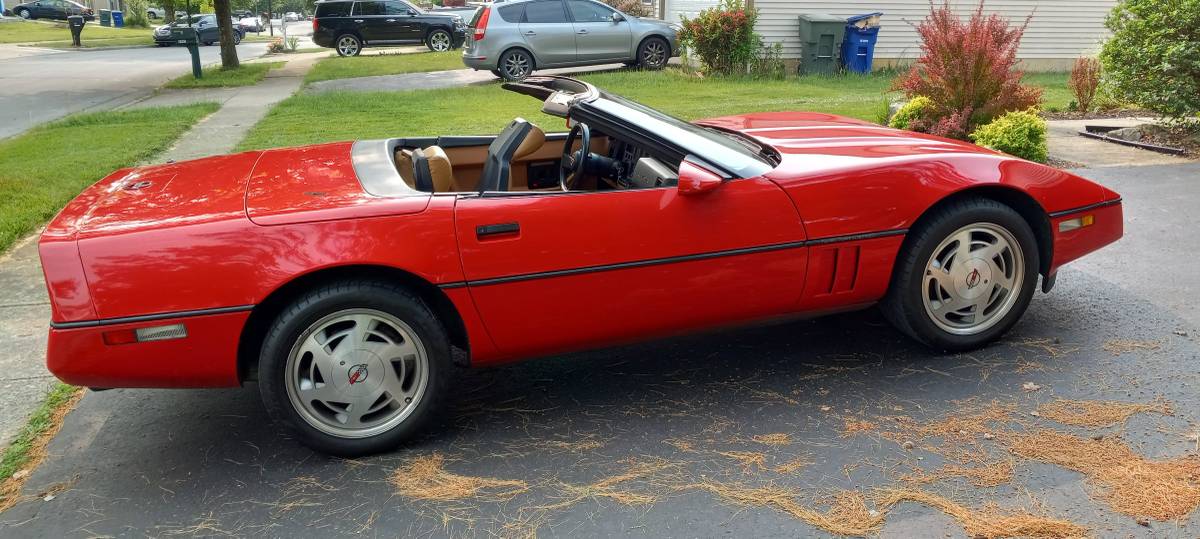 Chevrolet-Corvette-1989-red-117482-1