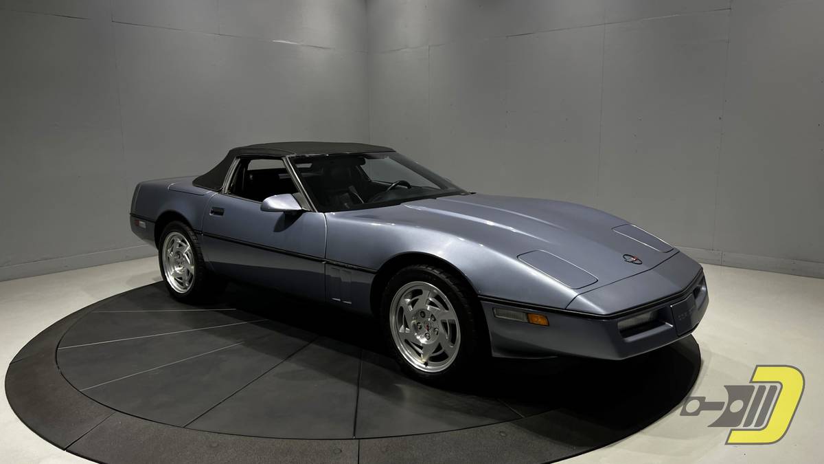 Chevrolet-Corvette-1990-4