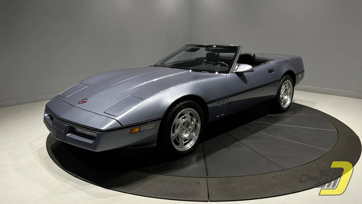 Chevrolet-Corvette-1990-6