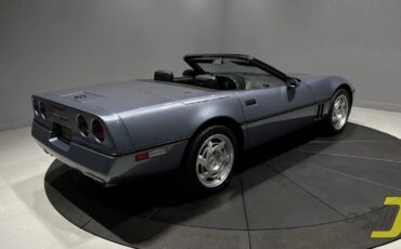 Chevrolet-Corvette-1990-8