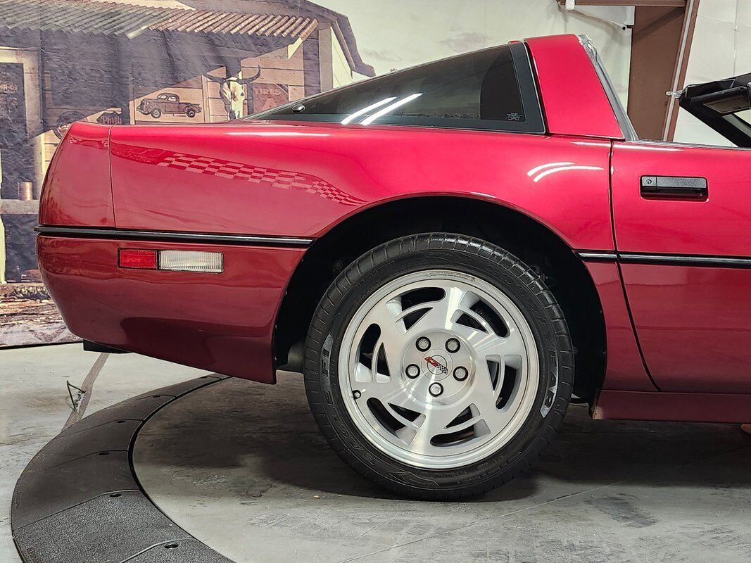 Chevrolet-Corvette-1990-Red-Saddle-1947-6