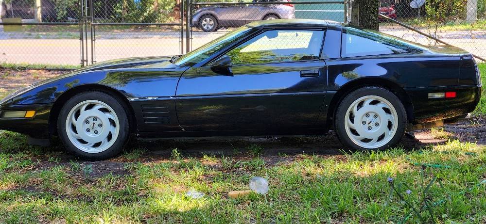 Chevrolet-Corvette-1992-black-152083