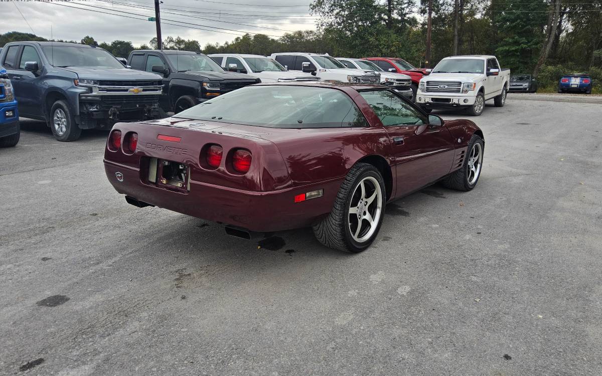 Chevrolet-Corvette-1993-130141-4