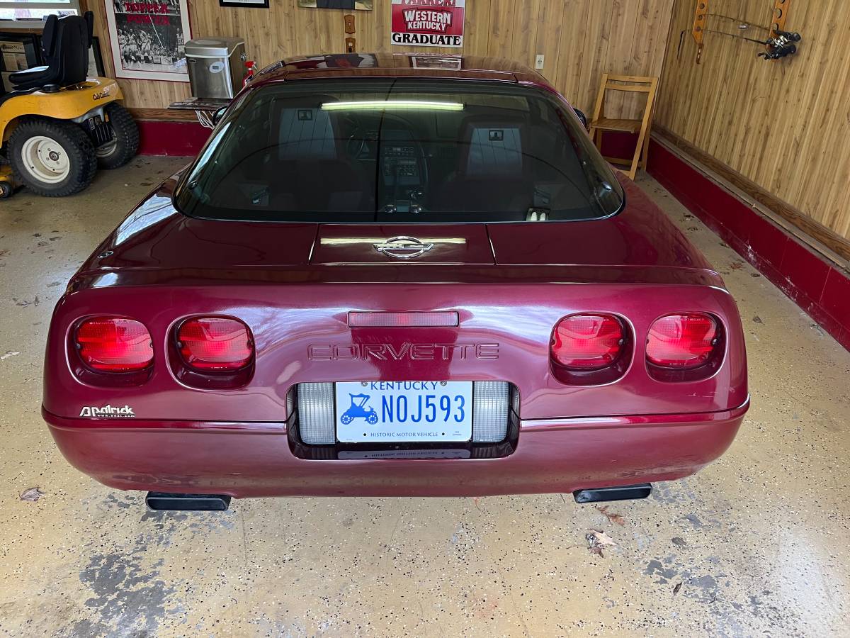 Chevrolet-Corvette-1993-83686-2