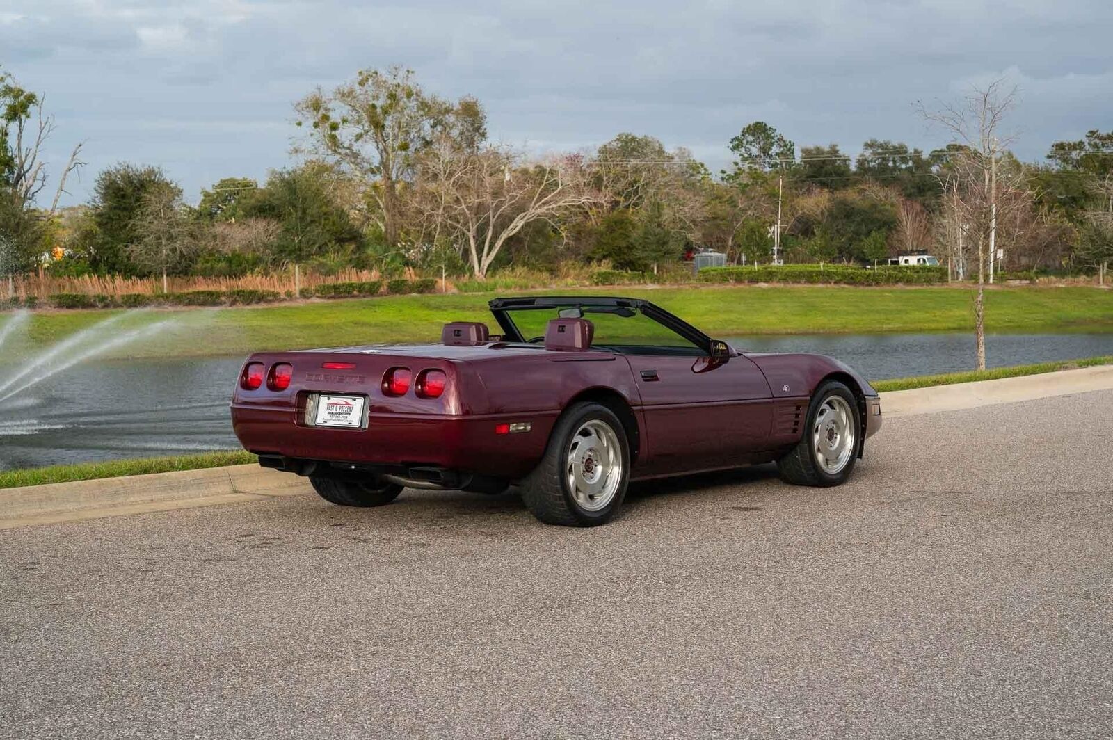 Chevrolet-Corvette-1993-Burgundy-Maroon-31128-5