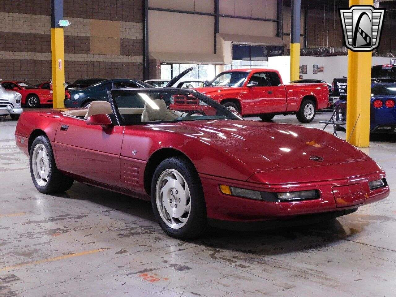 Chevrolet-Corvette-1994-Maroon-Tan-37573-5