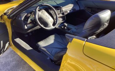 Chevrolet-Corvette-1994-yellow-64374-7