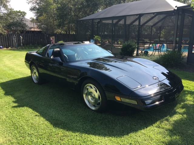 Chevrolet-Corvette-1995-black-26232-1