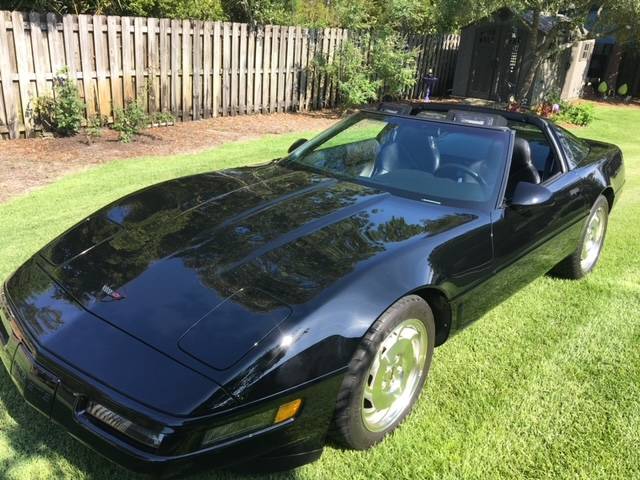 Chevrolet-Corvette-1995-black-26232-2