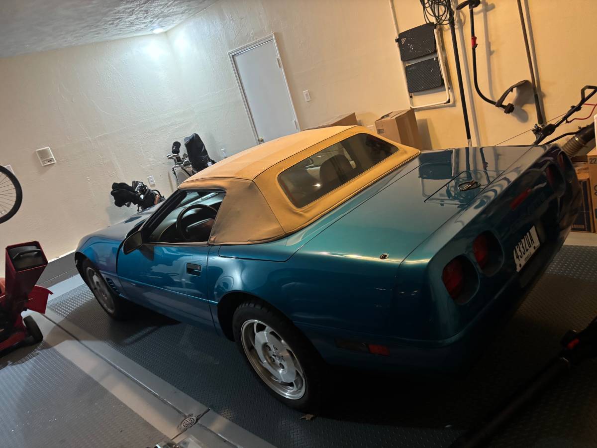 Chevrolet-Corvette-1995-blue-11748-3