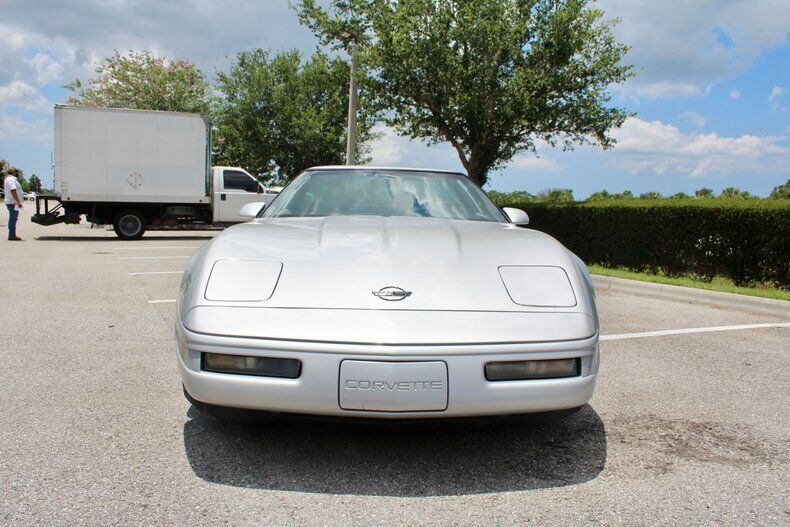 Chevrolet-Corvette-1996-5