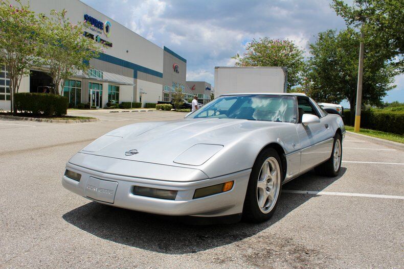 Chevrolet-Corvette-1996-6