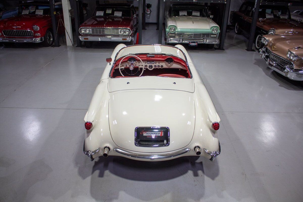 Chevrolet-Corvette-Cabriolet-1954-White-Red-122310-9